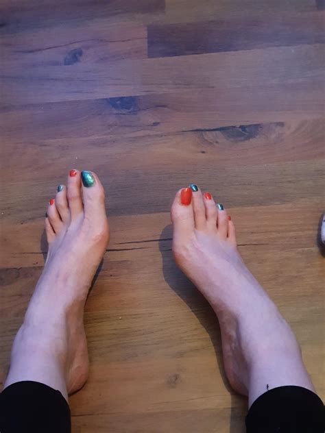 Painted My Toes Joycon Colours Kinda In Honor Of Etika Let Me See