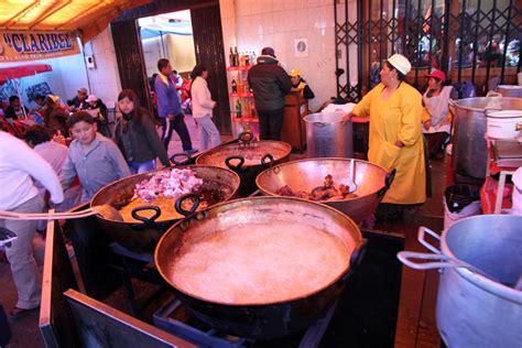 Platos tradicionales de bolivia y salteñas bolivianas. Bolivia Backpacking Guide - Must-See Places, Maps, Highlights