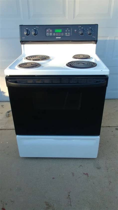Ge Electric Stove And Oven Model 317b6641p001 For Sale In Modesto Ca