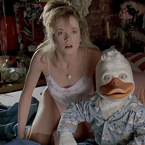 Lea Thompson And Howard The Duck 1986 One Lucky Duck Oldschoolcool