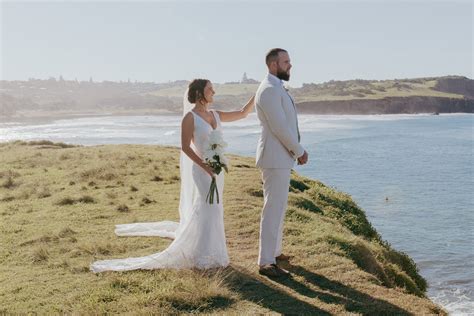 Should We Do A First Look Tips From A Byron Bay Wedding Photographer