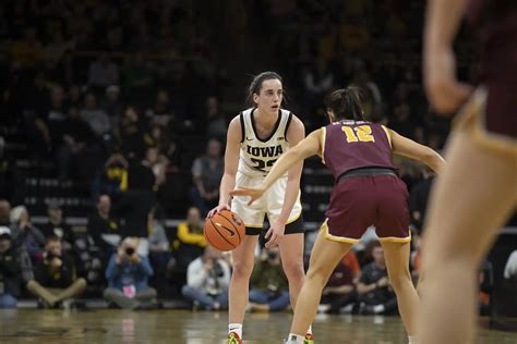 Iowa Womens Basketball Dominates Loyola Chicago With 98 69 Win Caitlin Clark Shines With