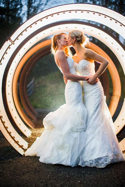 37 Romantic Wedding Kisses That Will Make Your Heart Skip A Beat