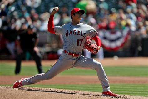 Is Shohei Ohtani The New Freak Like Tim Lincecum Hes Must See Theater