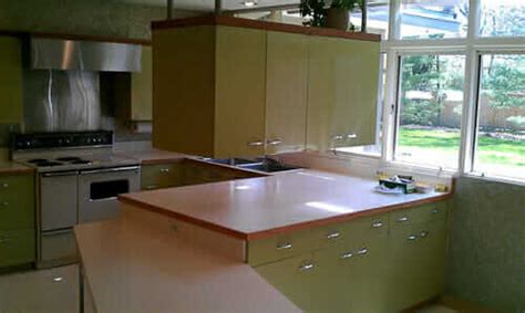 We hire only the most highly skilled painting professionals. St. Charles kitchen Archives - Retro Renovation