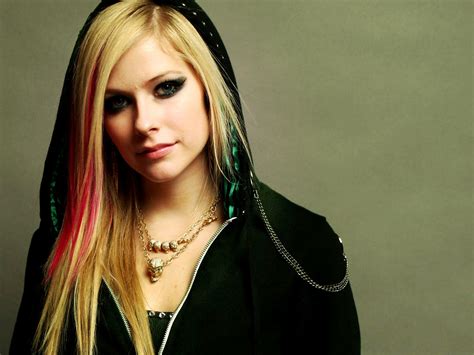 Red Wallpaper Avril Lavigne Wallpaper Avril Lavigne Hot Pictures Avril