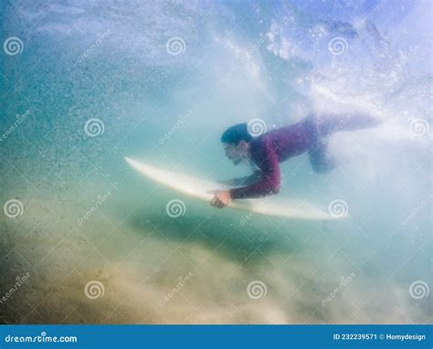 Surfer Duck Diving A Wave Stock Image Image Of Surf 232239571