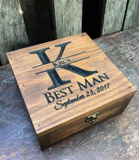 Maybe you would like to learn more about one of these? Gift box Keepsake box Memory Box Bestman box Groomsmen