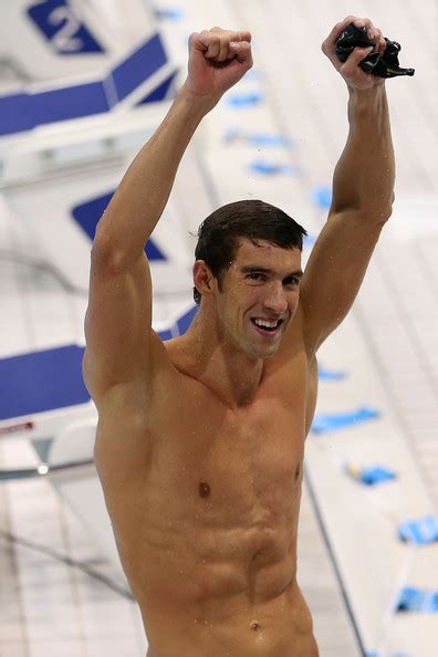 the best olympics abs michael phelps olympic swimmers phelps