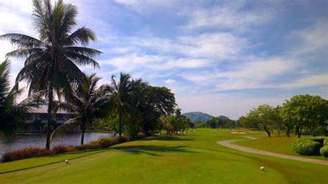 Burapha Golf Club Pattaya - Thailand Tours