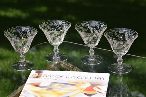 Vintage Etched Crystal Cocktail Martini Glasses Set Of 4 Cambridge Elaine Stem 3035 Circa