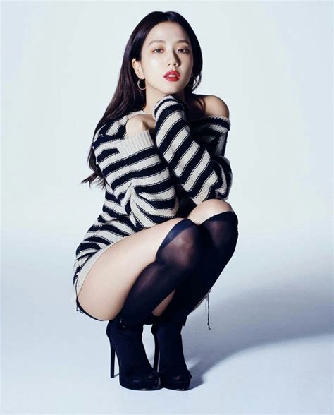 Pin By Tuynt On Jisoo In Blackpink Jisoo Vogue Korea Fashion