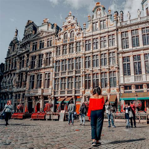 Why you must visit Grand Place in Brussels - Wanderlustingk