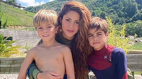 Shakira Posts Viral Videos And Photos Of Her Two Sons Miami Herald