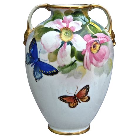 Noritake Nippon Hand Painted Floral Vase w/Butterflies | Floral vase, Vase, Floral painting