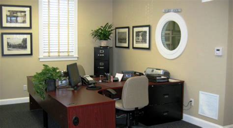 Decorating A Corporate Office With Minimal Expense