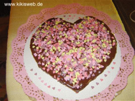 Nicht umsonst sagt man „liebe geht durch den magen. Herzkuchen Geburtstagskuchen Kuchen verschenken backen