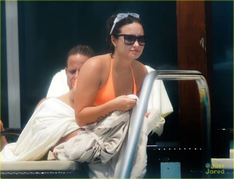 Demi Lovato Displays Her Fabulous Bikini Body In Miami Photo