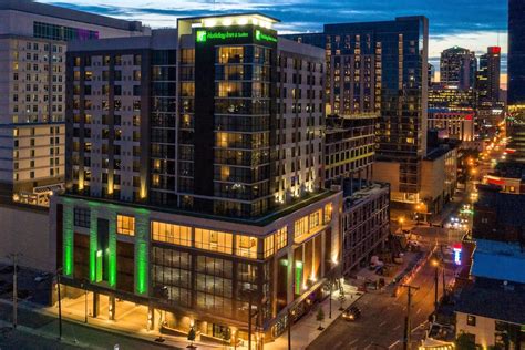 Holiday Inn And Suites Nashville Downtown Broadway An Ihg Hotel In