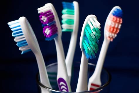 نصائح مهمة لاختيار فرشاة أسنان مناسبة مصدر الإخبارية