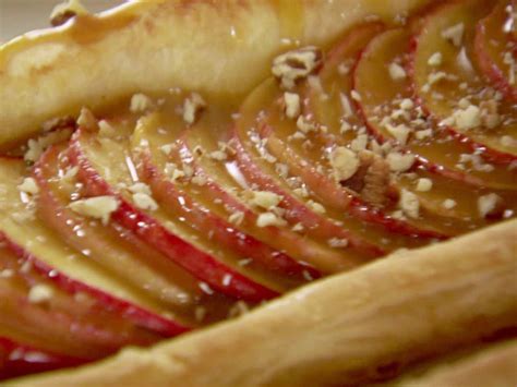 Try this pioneer woman recipe. Quick and Easy Apple Tart | Recipe | Apple tart recipe ...