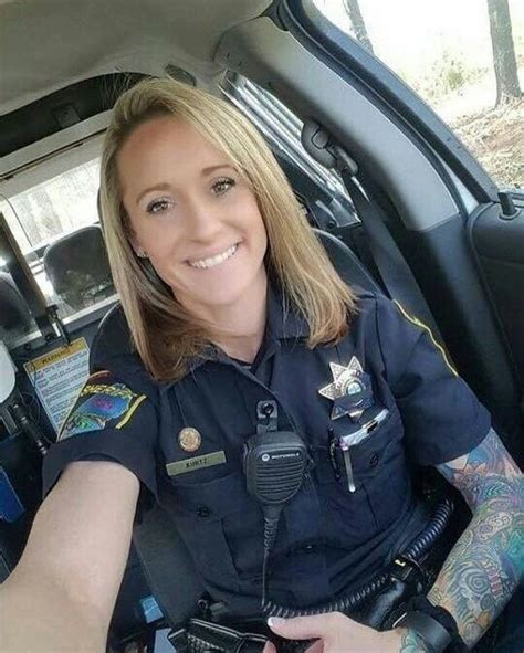 Pin By Jake Wade On Attractive Ladies Female Cop Female Police