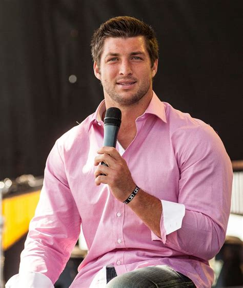 Ashleymadison Offers 1 Million To Prove Tim Tebow Is Not A Virgin Huffpost New York