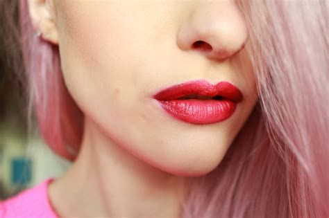 The Perfect Mac Russian Red Lip Inthefrow