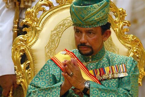 Hassanal bolkiah was chairman of summit apec leaders in hassanal bolkiah is head of religion, and islam is the official religion of the country. 10 Richest & Wealthiest Royals in the World ! | Reckon Talk