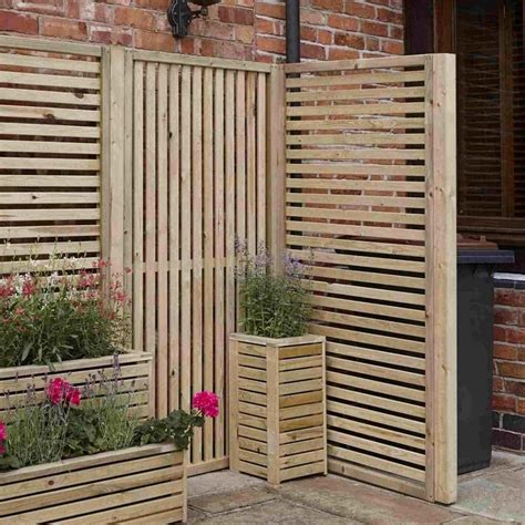 Rowlinson Garden Creations Horizontal Slatted Screen Garden Street