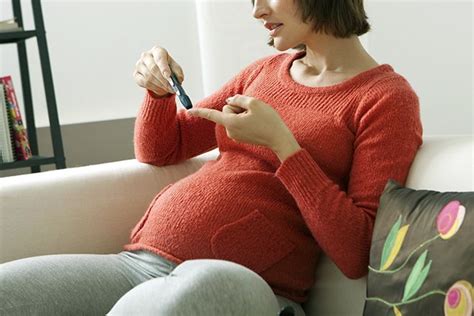 It is estimated that between 2% and 3% percent of pregnant women are affected by gestational diabetes during pregnancy. How to Control Diabetes during Pregnancy | Managing ...