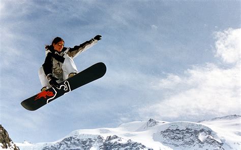 Woman Snowboarding Wallpaper High Resolution J 9830