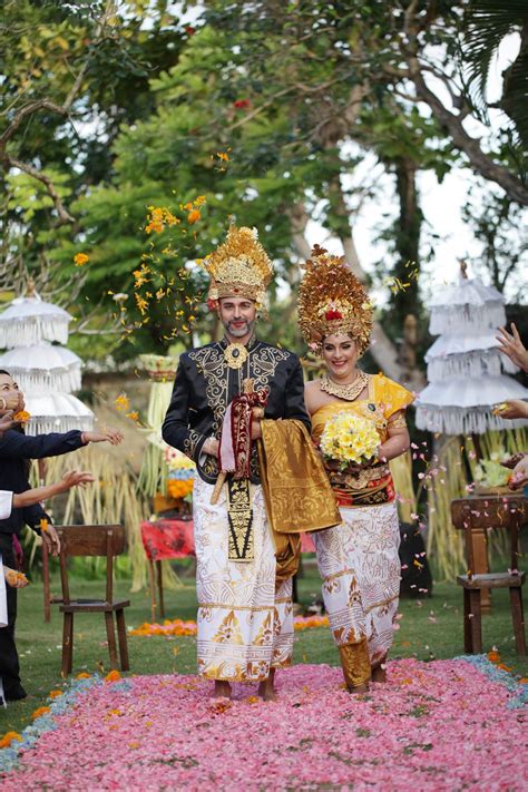 A wedding anniversary is the anniversary of the date a wedding took place. Our Happy Couple celebrate their wedding anniversary with ...