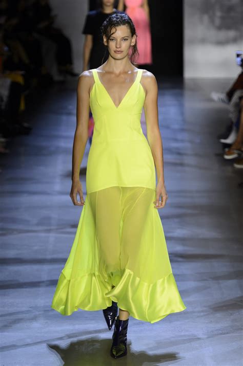 Neon Is The Controversial Trend Brightening Up The Runway Fashion Mojeh