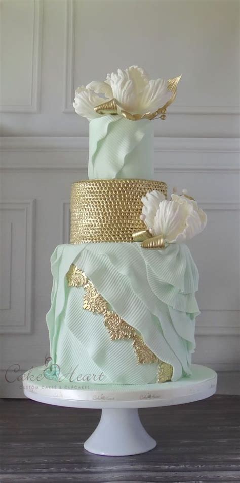 Mint Romance Gold Wedding Cake Beautiful Wedding Cakes Gorgeous Cakes