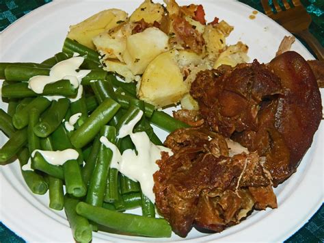 With pork tenderloin recipes ranging from traditional to exotically flavored, food.com has got you covered. Dancing in the Kitchen: CROCK POT Apple-Honey Pork Loin with Sides!
