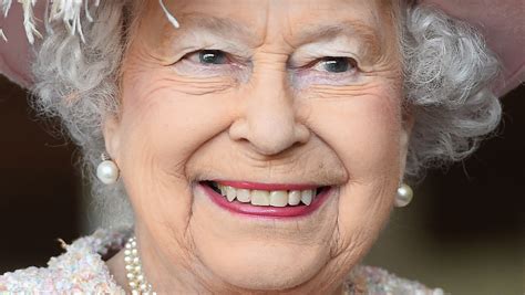 Queen Elizabeth Seen For The First Time Since Doctors Rest Orders