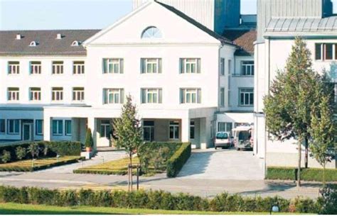 Das grösste medizinische netzwerk der schweiz. PD Dr. med. Kockro in Zürich - Neurochirurgie :: Zürich