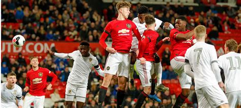 We will note the strengths and weaknesses of the teams, their latest results and motivation for the end of the season. FA Youth Cup Report: Manchester United 1-0 Leeds United ...