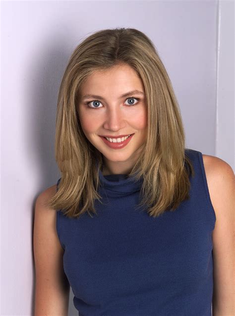 images space nice sarah chalke photo gallery