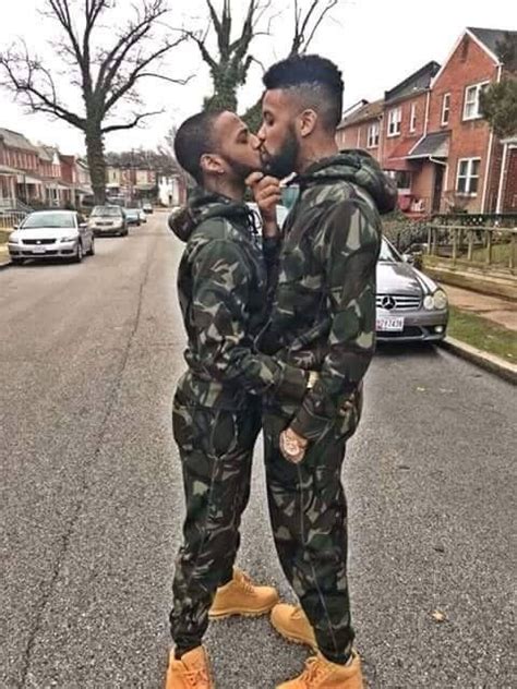 2 Gay Men Kissing Meme Inmotionmasop