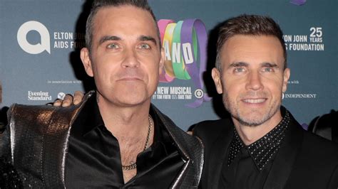 Take That Stars Robbie Williams And Gary Barlow überraschen Mit
