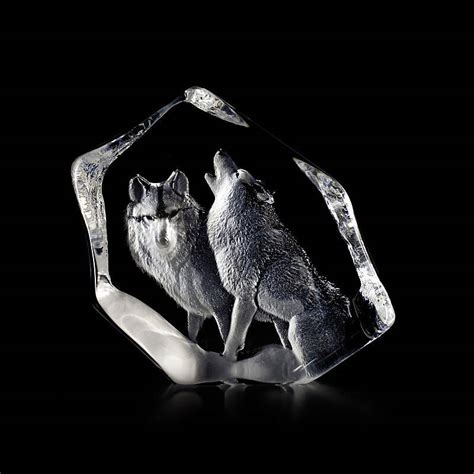 Pair Of Wolves Crystal Statue Mats Jonasson Crystal All Products