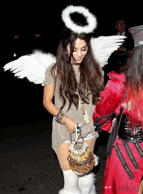 Vanessa Hudgens Disfrazada De Angelito En Una Fiesta De Halloween En