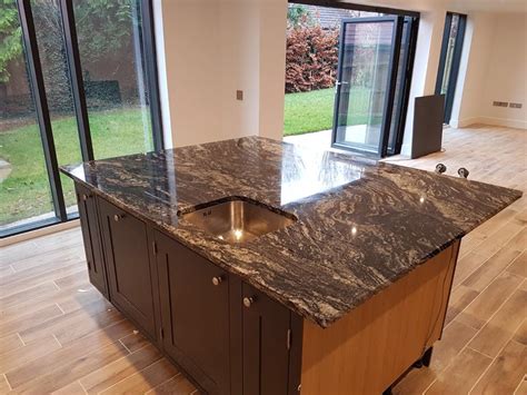 Things To Consider When Choosing An Edge For Your Granite Worktop