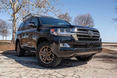 2021 Toyota Land Cruiser Specs Price Mpg And Reviews