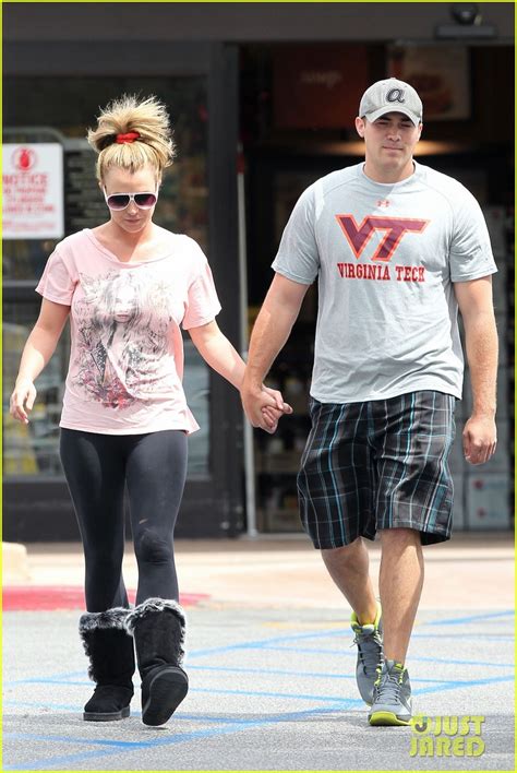 Britney Spears David Lucado Hold Hands At Vons Photo Britney Spears Photos Just
