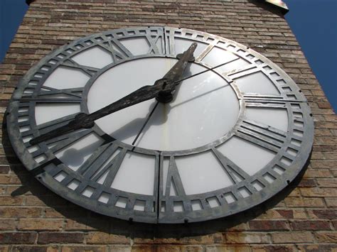 Harrisburg Tower Clock Harrisburg Illinois Town Clocks On