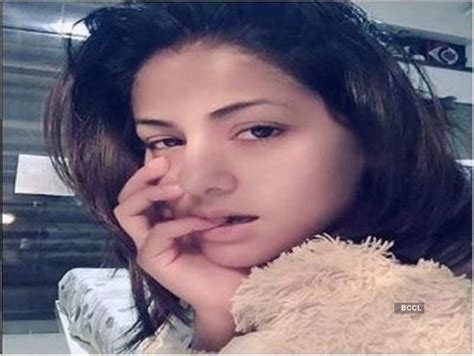 Mouni Roy Hina Khan Divyanka Tripathi Here Is How Tv Actresses Look Without Make Up