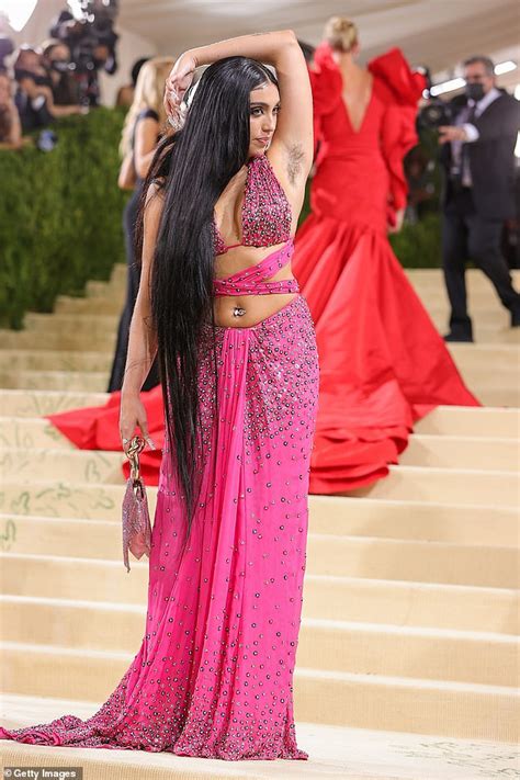madonna s daughter lourdes leon proudly shows off armpit hair at the 2021 met gala the girl sun